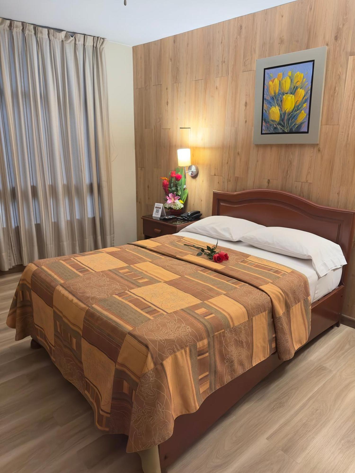 Inn Asturias Lima